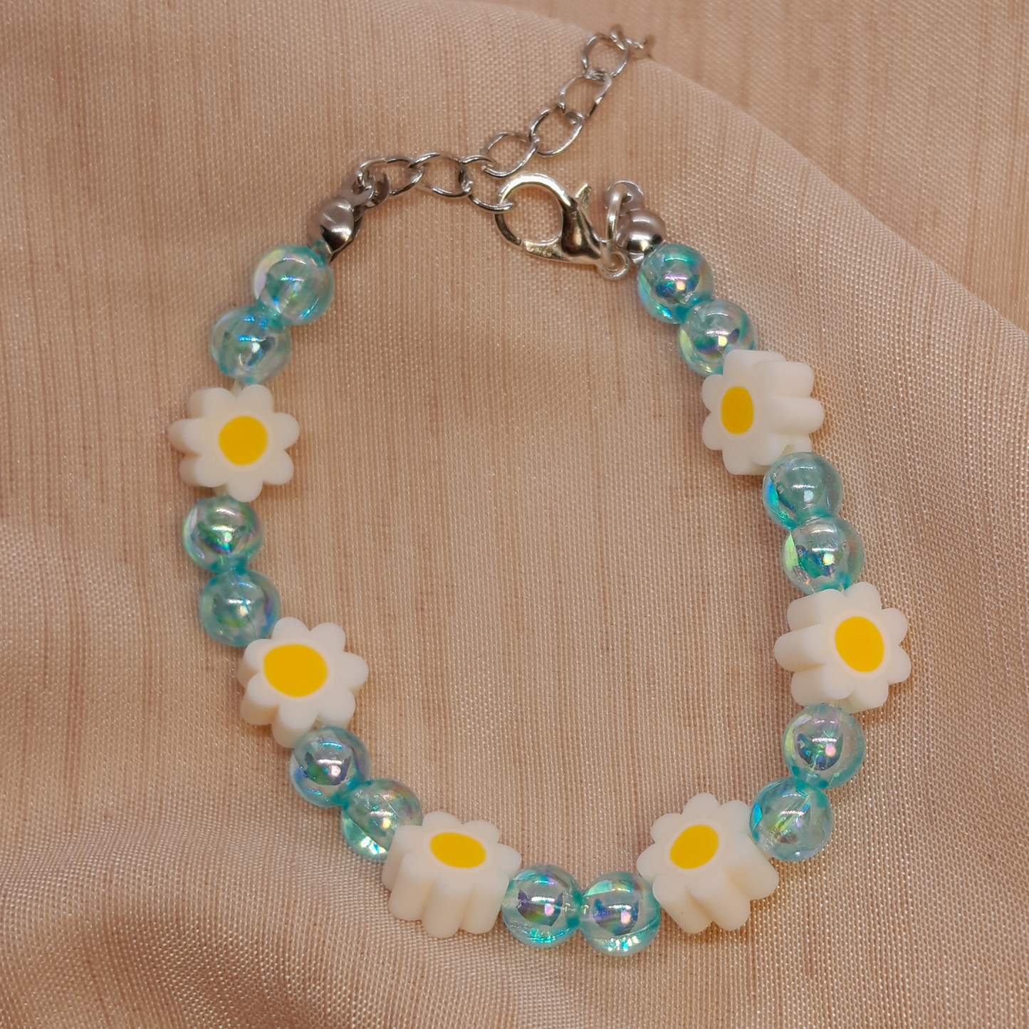 Handmade Bead Bracelet for Girls – Pink or Blue Festive Spring Daisy Jewelry, Trendy Kids’ Wrist Accessory