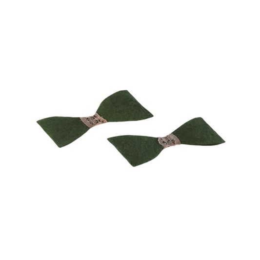 Set of 2 Green & White Felt Bow Hair Clips – Christmas Classic Style for Girls