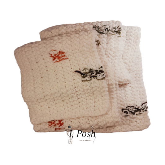 Kids’ Off-White Multicolor Wool Scarf – Handcrafted Winter Accessory