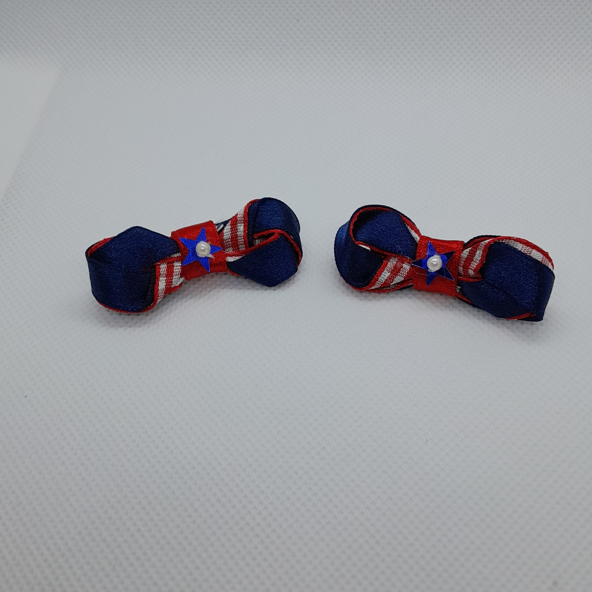 Festive Navy Satin Bow Hair Clips – Christmas Pair for Girls’ Holiday Outfits