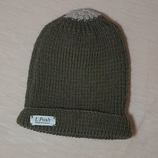 Handmade Military Green Wool Beanie for Women & Men with Beige Top Detail – Classic Minimal Elegant Winter Hat