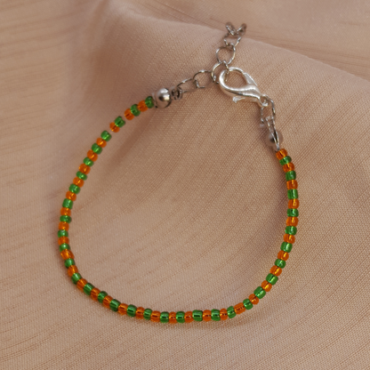 Handmade Seed Bead Bracelet for Ladies – Minimalist Two-Tone Beaded Jewelry