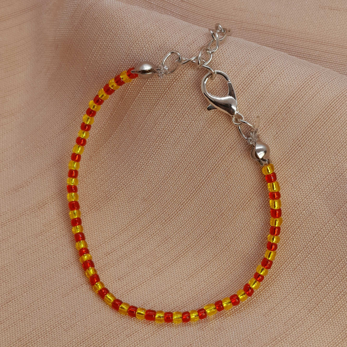 Handmade Seed Bead Bracelet for Ladies – Minimalist Two-Tone Beaded Jewelry