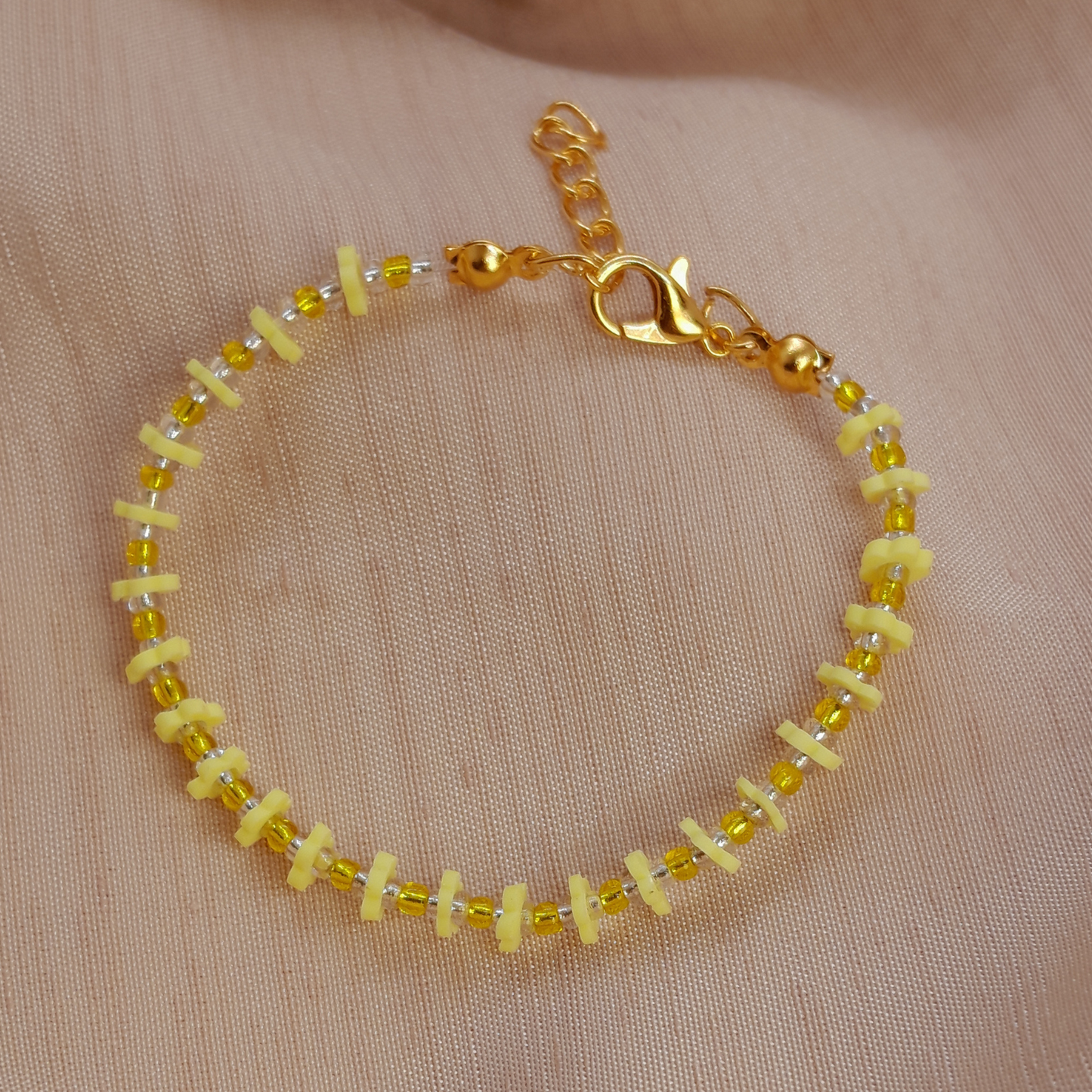 Minimalist Spring Bracelet for Ladies – Handmade Beads in Yellow & Lavender