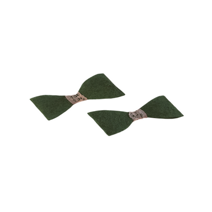 Set of 2 Green & White Felt Bow Hair Clips – Christmas Classic Style for Girls