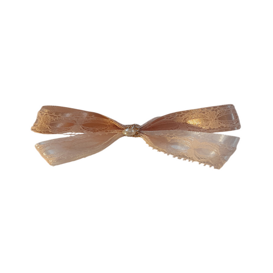 Golden & White Dentelle Hair Clip with Faux Pearl Accent – Elegant Women’s Fashion Accessory