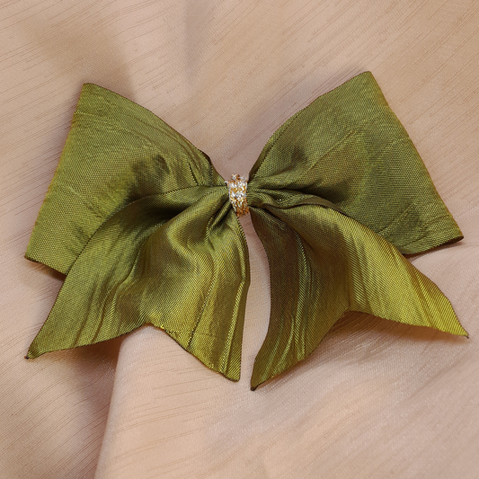 Chic Pearlescent Silk Hair Pin for Ladies – Olive Green Crinkle Ribbon